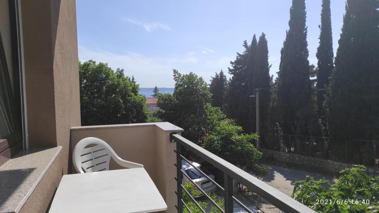 Apartmani Mille Starigrad Paklenica Buitenkant foto