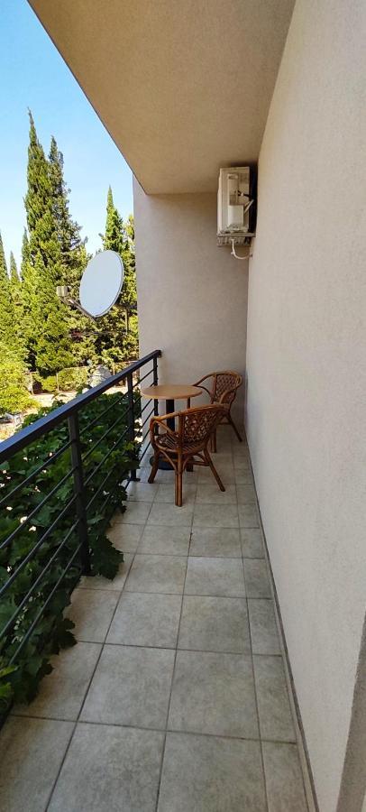 Apartmani Mille Starigrad Paklenica Buitenkant foto